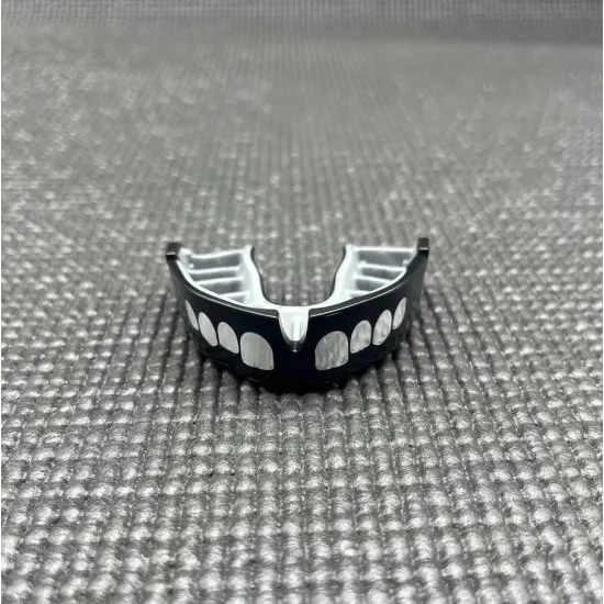 Капа OPRO Silver Grillz Black/Silver-доросла