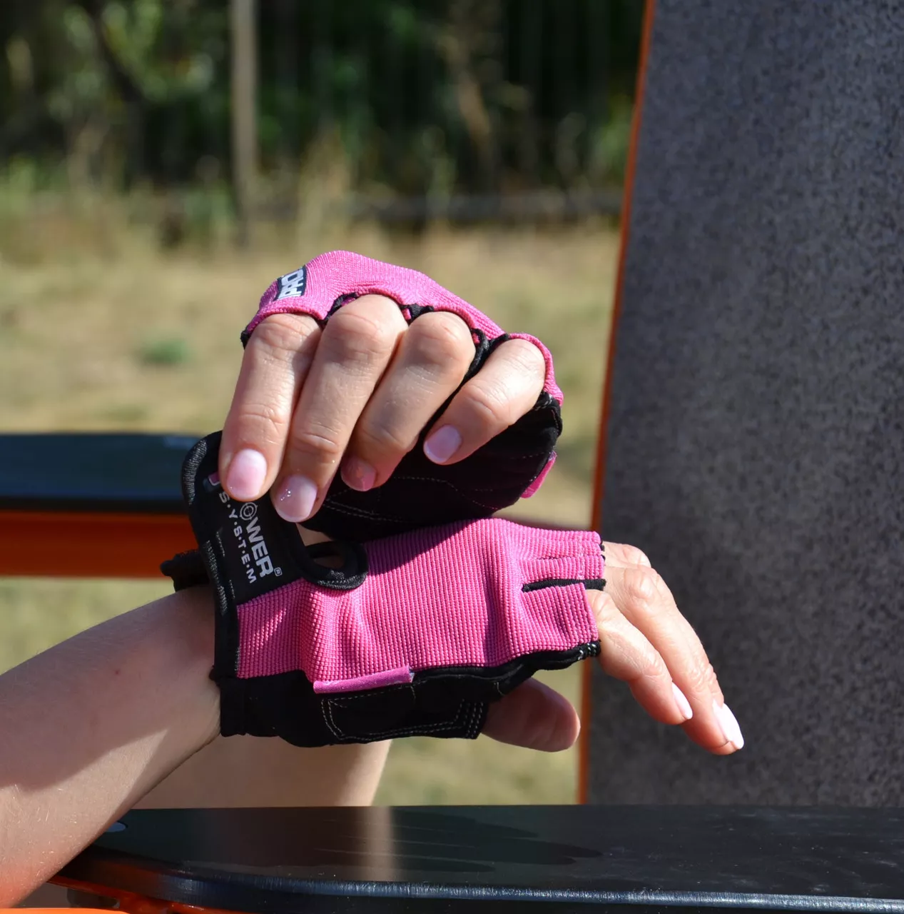 Рукавички для фітнесу жіночі Power System PS-2250 Pro Grip Pink XS