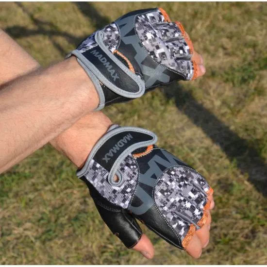 Перчатки для фитнеса MadMax MFG-831 Grey/Digital Camo S