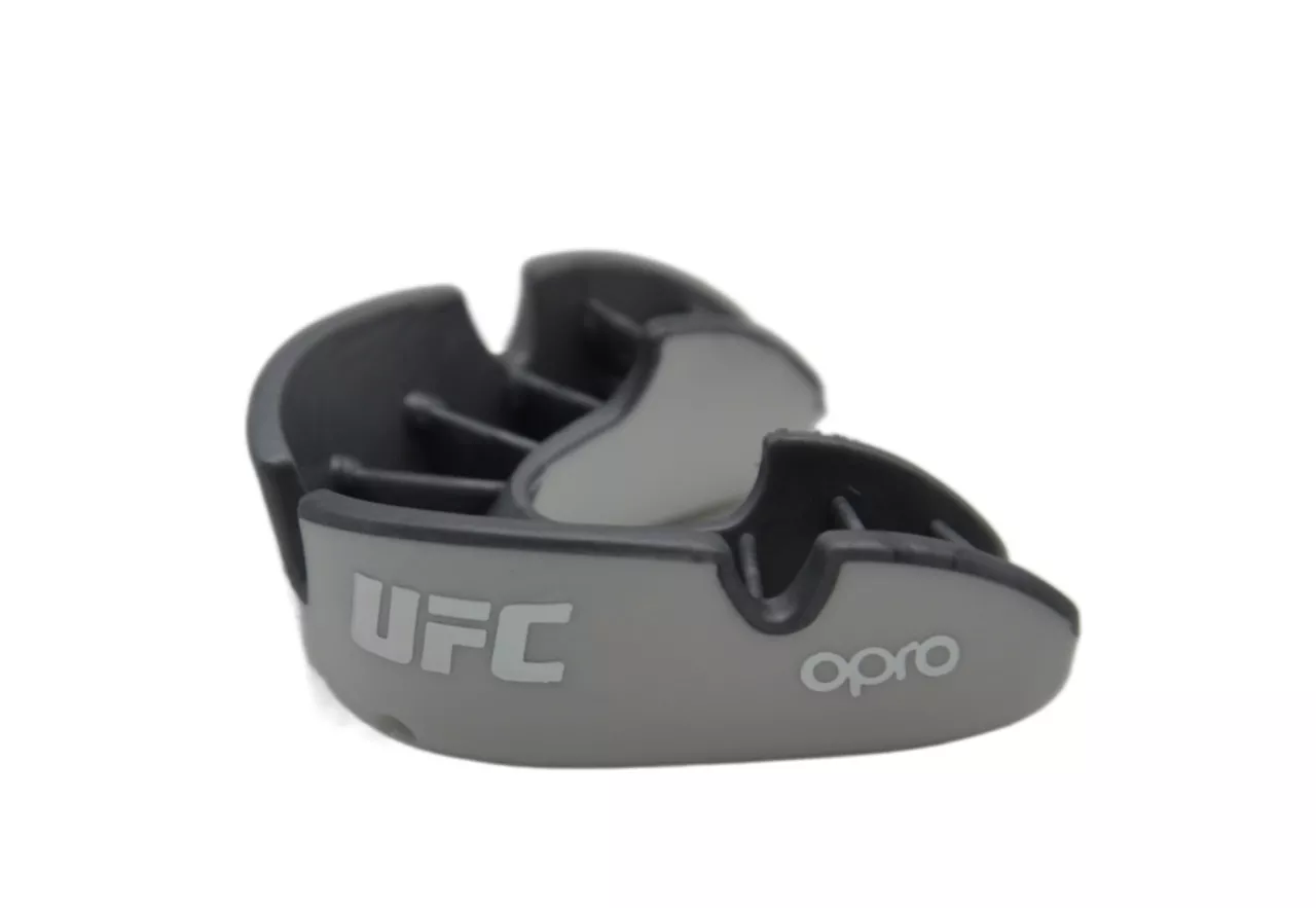Капа OPRO Silver UFC White/Silver-взрослая