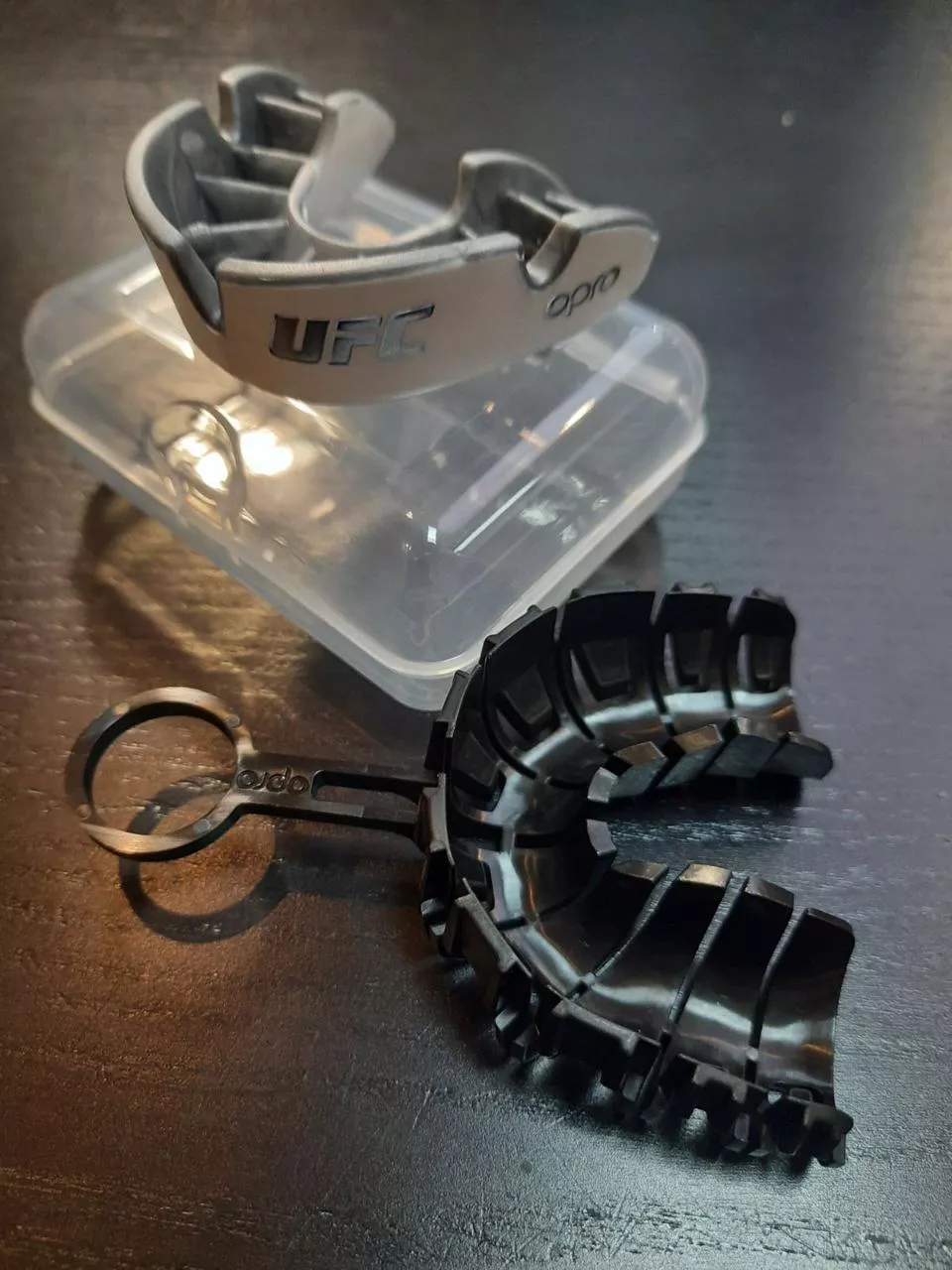Капа OPRO Silver UFC White/Silver-взрослая