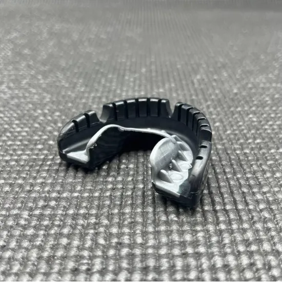 Капа для брекетів OPRO Gold Braces під брекети Blackl/Silver-доросла