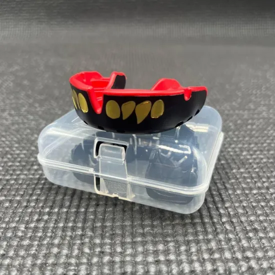 Капа OPRO Gold JAWS Black/Red-взрослая