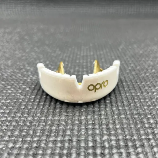Капа для брекетов OPRO Gold Braces под брекеты White/Gold-взрослая 
