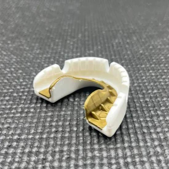 Капа для брекетов OPRO Gold Braces под брекеты White/Gold-взрослая 