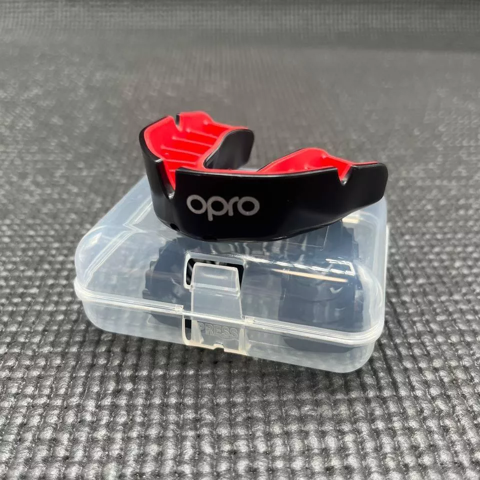 Капа OPRO Silver Black/Red-взрослая