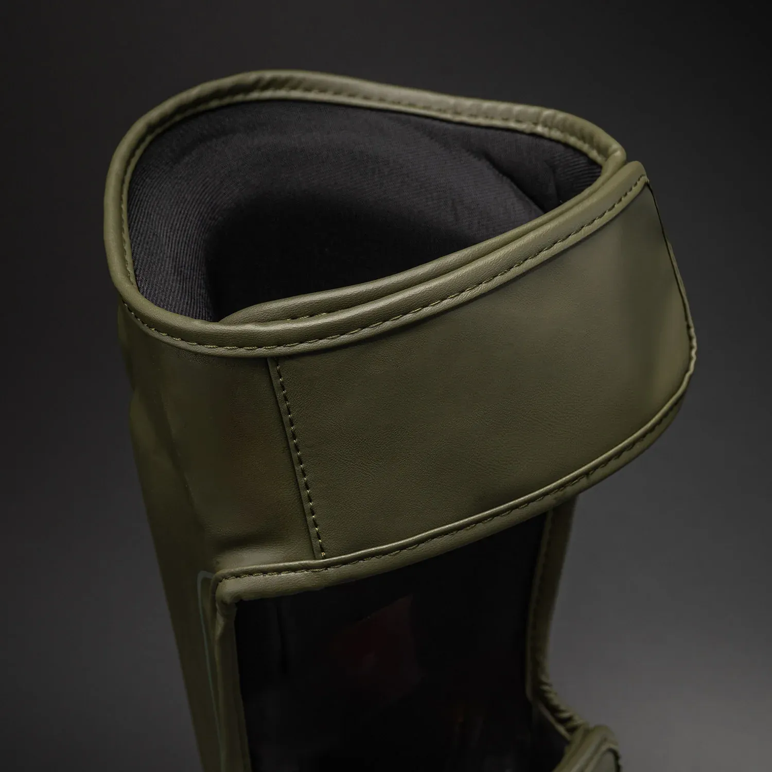 Захист ніг Venum Stealth Shin Guards Khaki/Dark Green-M