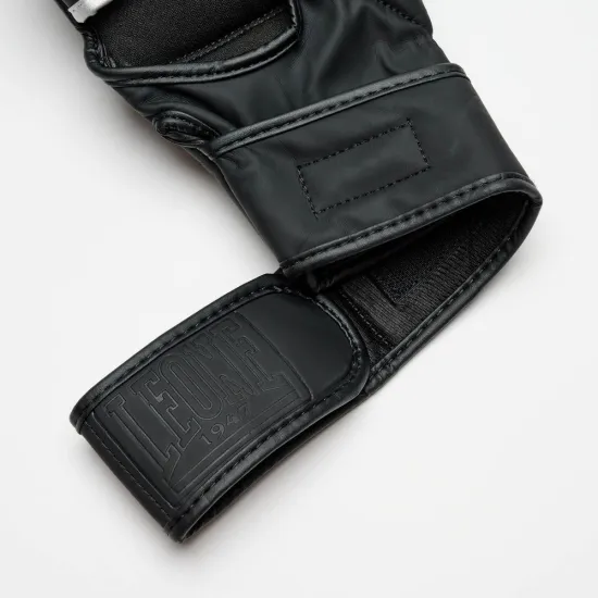 Перчатки для ММА Leone BLACK Edition S (капа в комплекте)
