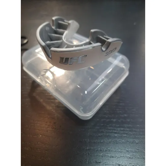 Капа OPRO Silver UFC White-доросла