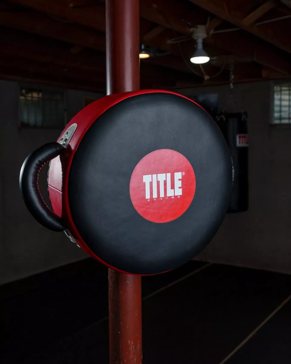 Макивара круглая TITLE Boxing Wrap-Around Stationary Punch Shield Black/Red