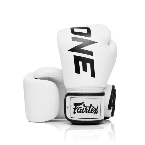 Боксерські рукавиці Fairtex BGV1-ONE White 10 унцій (бинти в комплекті)