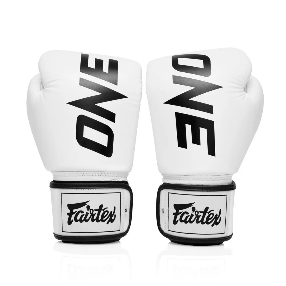 Боксерские перчатки Fairtex BGV1-ONE White 10 унций (бинты в комплекте)