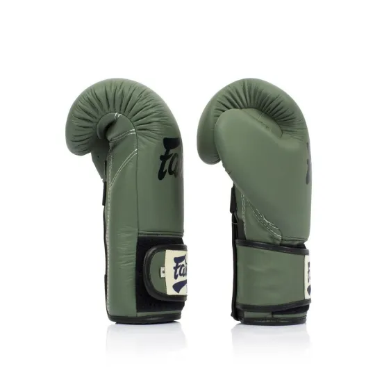 Боксерские перчатки Fairtex BGV11 Green 10 унций (бинты в комплекте)