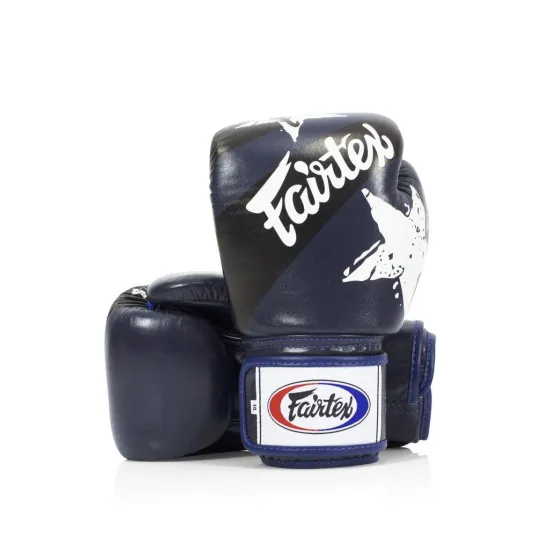 Боксерські рукавиці Fairtex BGV1 Nation Print Blue 10 унцій (бинти в комплекті)