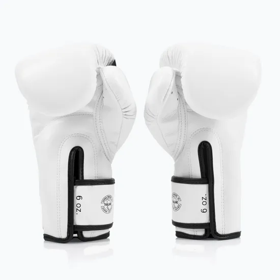Боксерские перчатки Fairtex BGV14 White 10 унций (бинты в комплекте)
