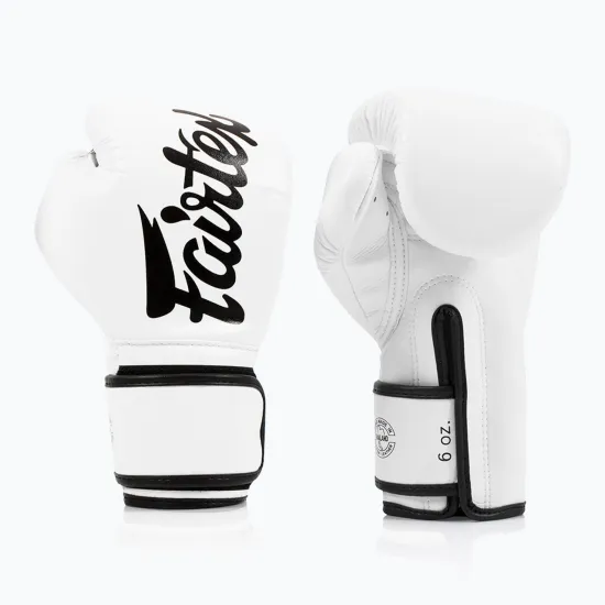 Боксерские перчатки Fairtex BGV14 White 10 унций (бинты в комплекте)
