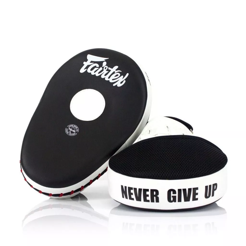 Лапы боксерские Fairtex FMV13 Black/White