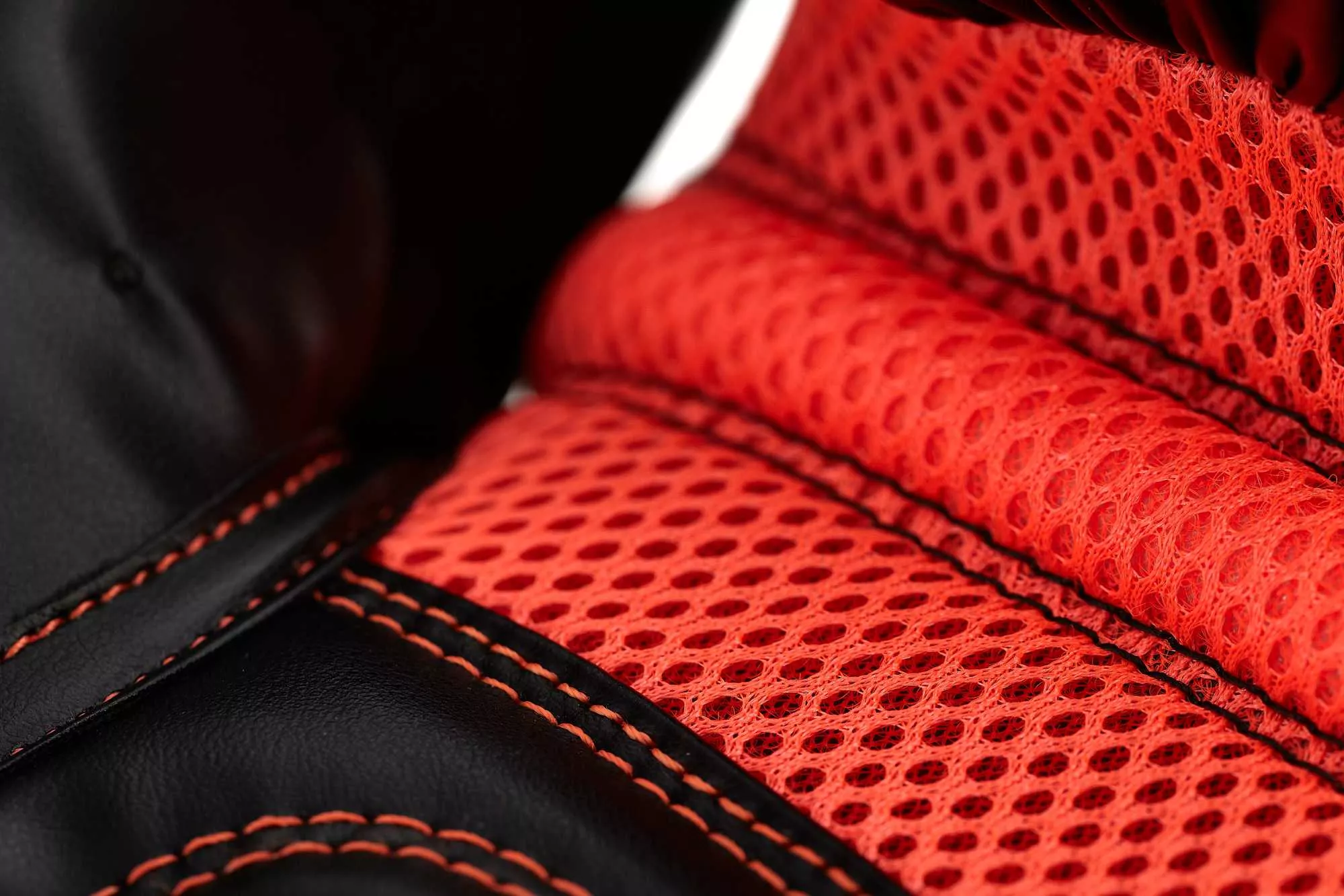 Боксерские перчатки  Adidas Hybrid 80 Black/Red 10 унций