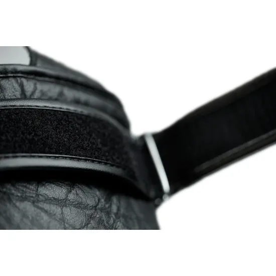 Лапи Adidas Adi Star Pro Speed ​​Focus Pad Black/Gold-16,5х20,5см