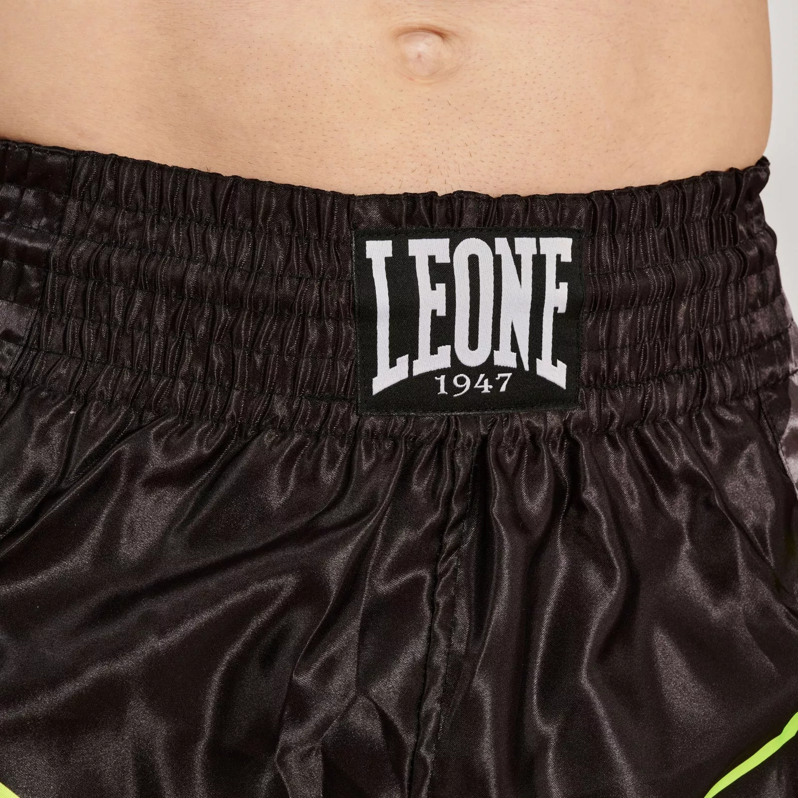 Шорты для тайского бокса Leone Performance Fluo Black XS