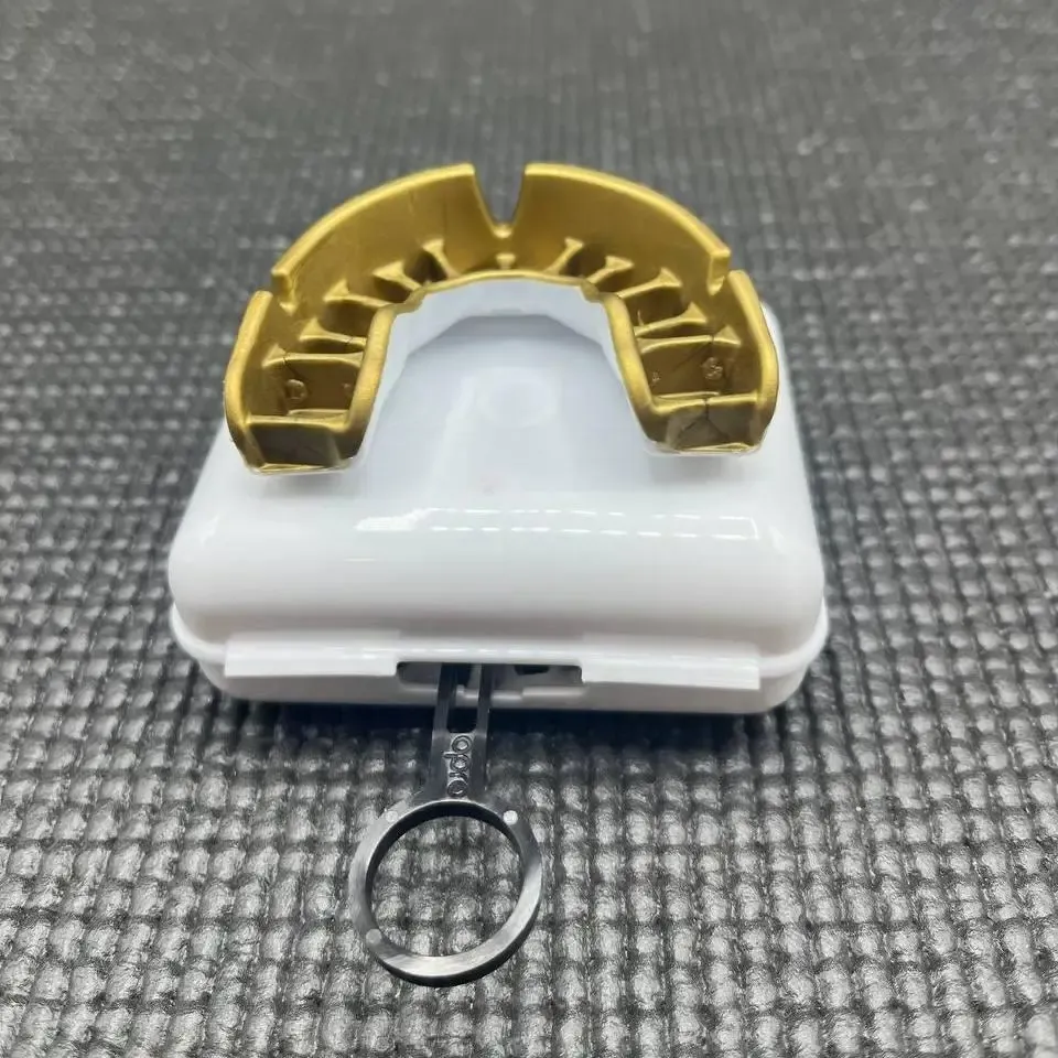 Капа OPRO Gold White/Gold-детская
