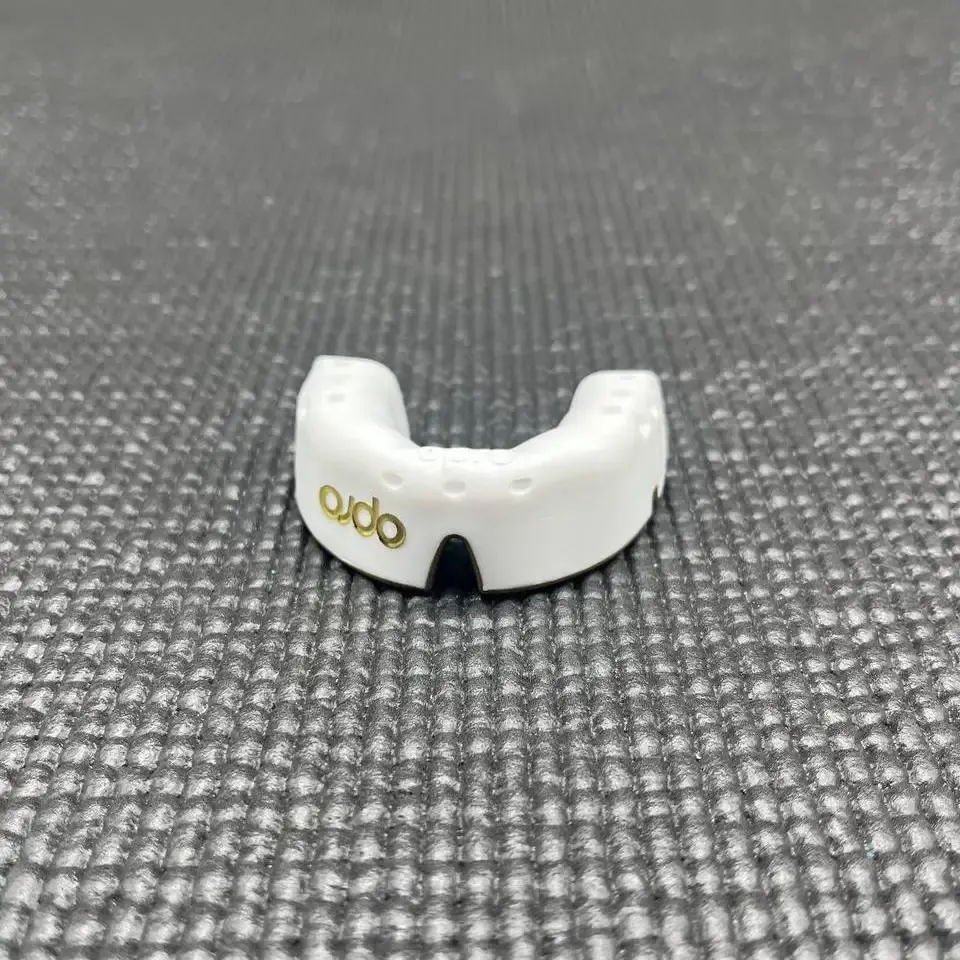 Капа OPRO Gold White/Gold-детская