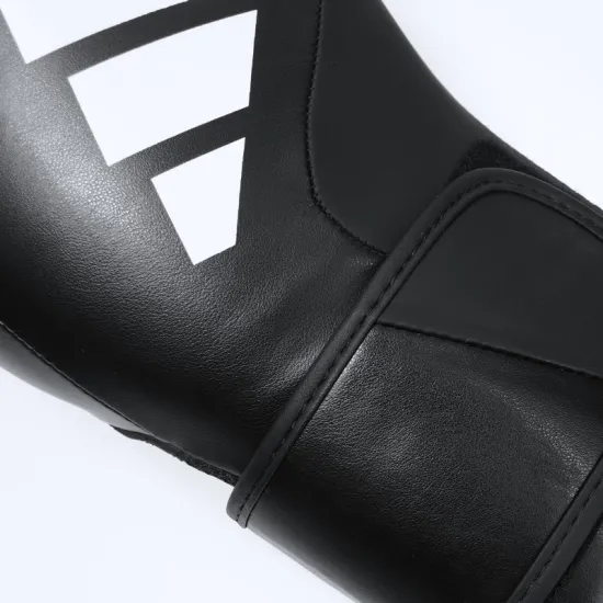 Боксерские перчатки Adidas Speed Tilt 200 Черные-10 унций