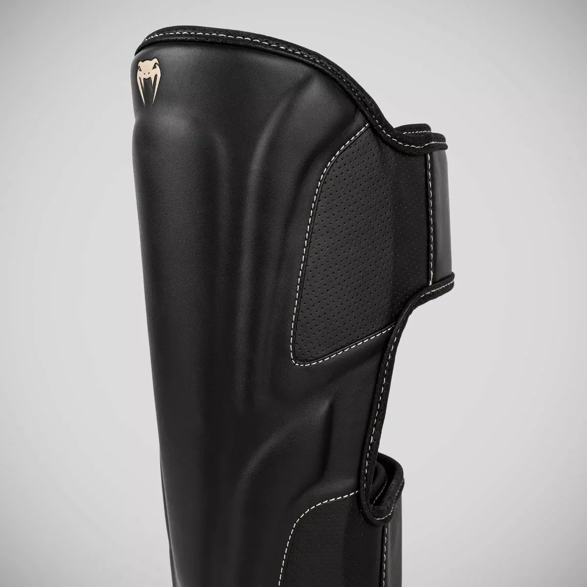 Захист ніг Venum Impact Evo Shinguards Black-M