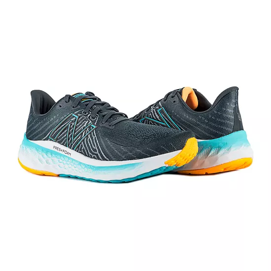 Кросівки New Balance VONGO V5-42