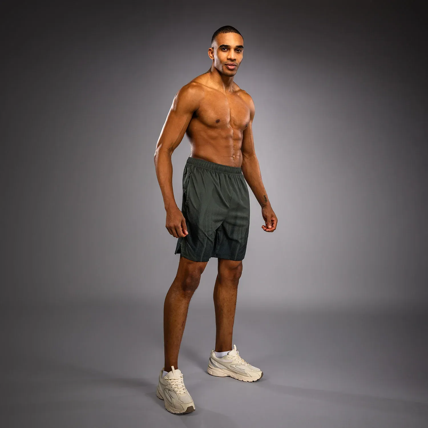 Шорти Venum Stealth Training Shorts Khaki/Dark Green-S