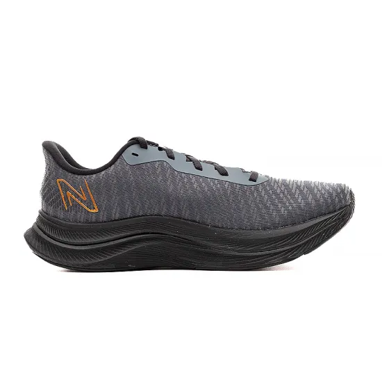 Кросівки New Balance FuelCell Propel v4-40.5