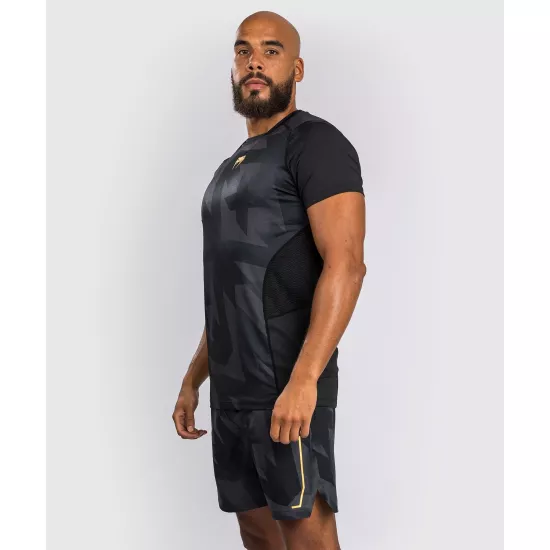 Футболка Venum Razor Dry Tech T-shirt Black/Gold-S