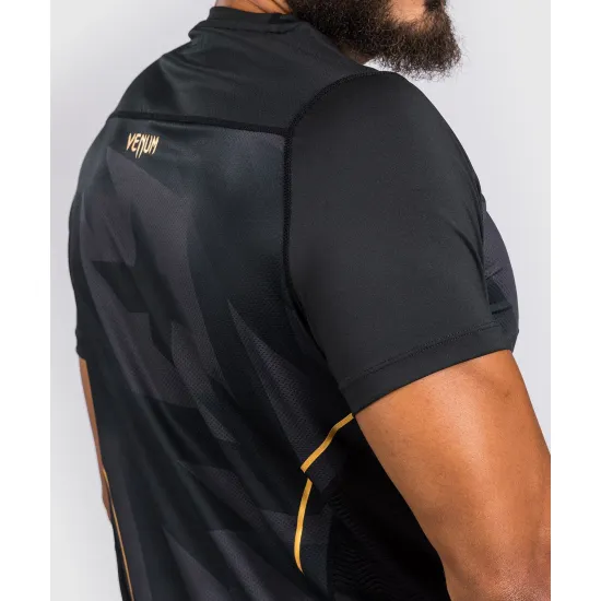 Футболка Venum Razor Dry Tech T-shirt Black/Gold-S