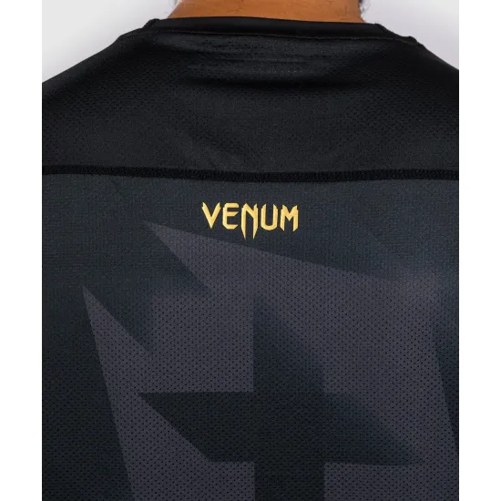 Футболка Venum Razor Dry Tech T-shirt Black/Gold-S