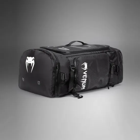 Сумка-рюкзак Venum Shockwave Convertible Sports Bag (48L)-60x33x25см