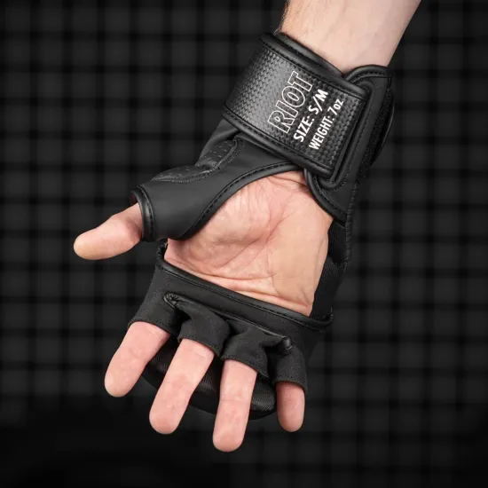 Рукавиці для ММА Phantom RIOT Pro Black S/M