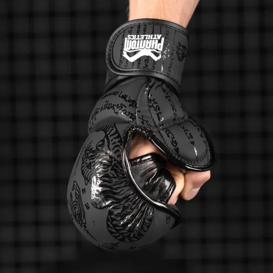 Перчатки для ММА Phantom Muay Thai Black S/M