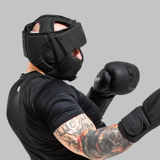 Боксерский шлем RDX T15 Noir Cheek Protector Matte Black M