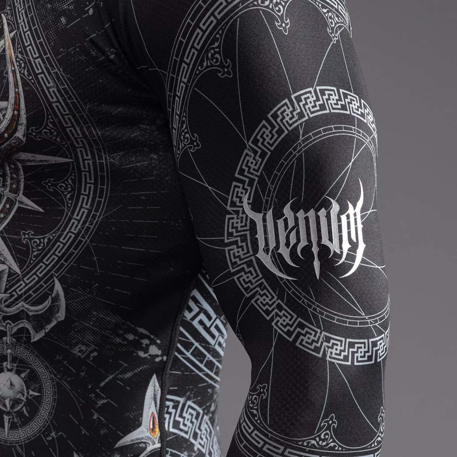Рашгард Venum Gladiator 5.0 Men's Long Sleeve Black/Silver-S