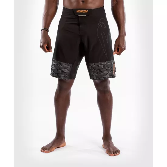 Шорти для ММА Venum Light 4.0 Fightshort Black/Bronze-S