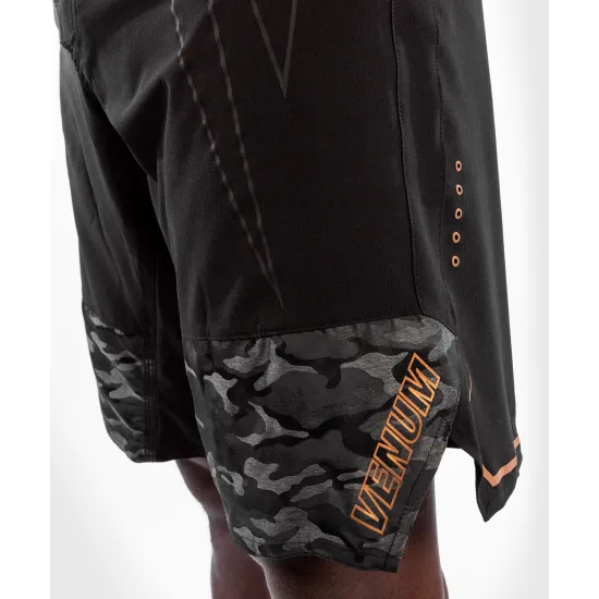 Шорти для ММА Venum Light 4.0 Fightshort Black/Bronze-S