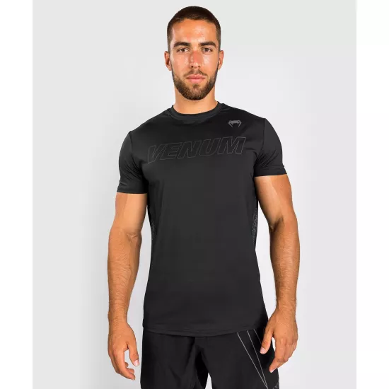 Футболка Venum Classic Evo Dry Tech T-shirt Black/Black-S