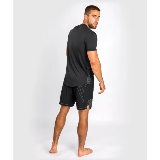 Футболка Venum Classic Evo Dry Tech T-shirt Black/Black-S