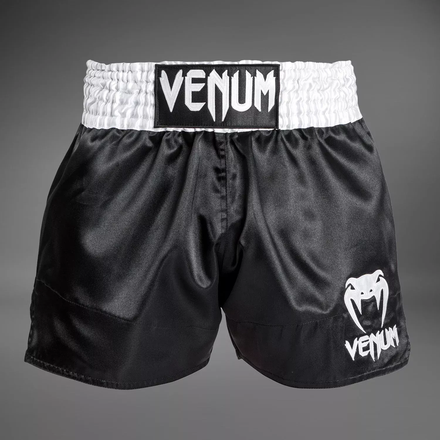 Шорты для тайского бокса Venum Classic Muay Thai Shorts Black/White-S