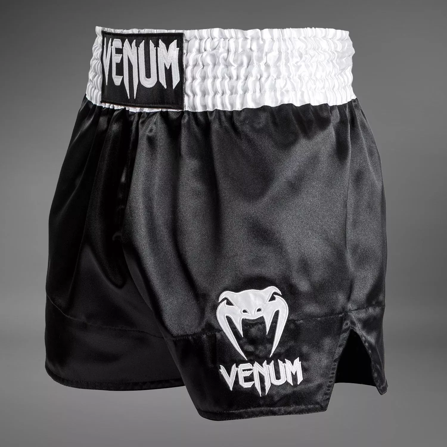 Шорты для тайского бокса Venum Classic Muay Thai Shorts Black/White-S