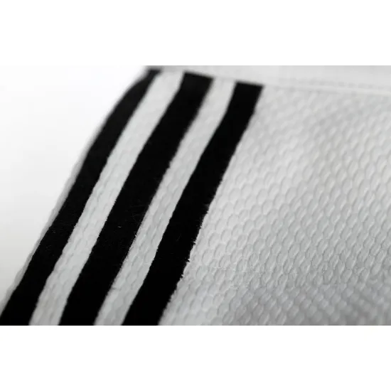 Кимоно для дзюдо ADIDAS J-IJF-2 Champion III с лицензией IJF белый/черные полосы-150