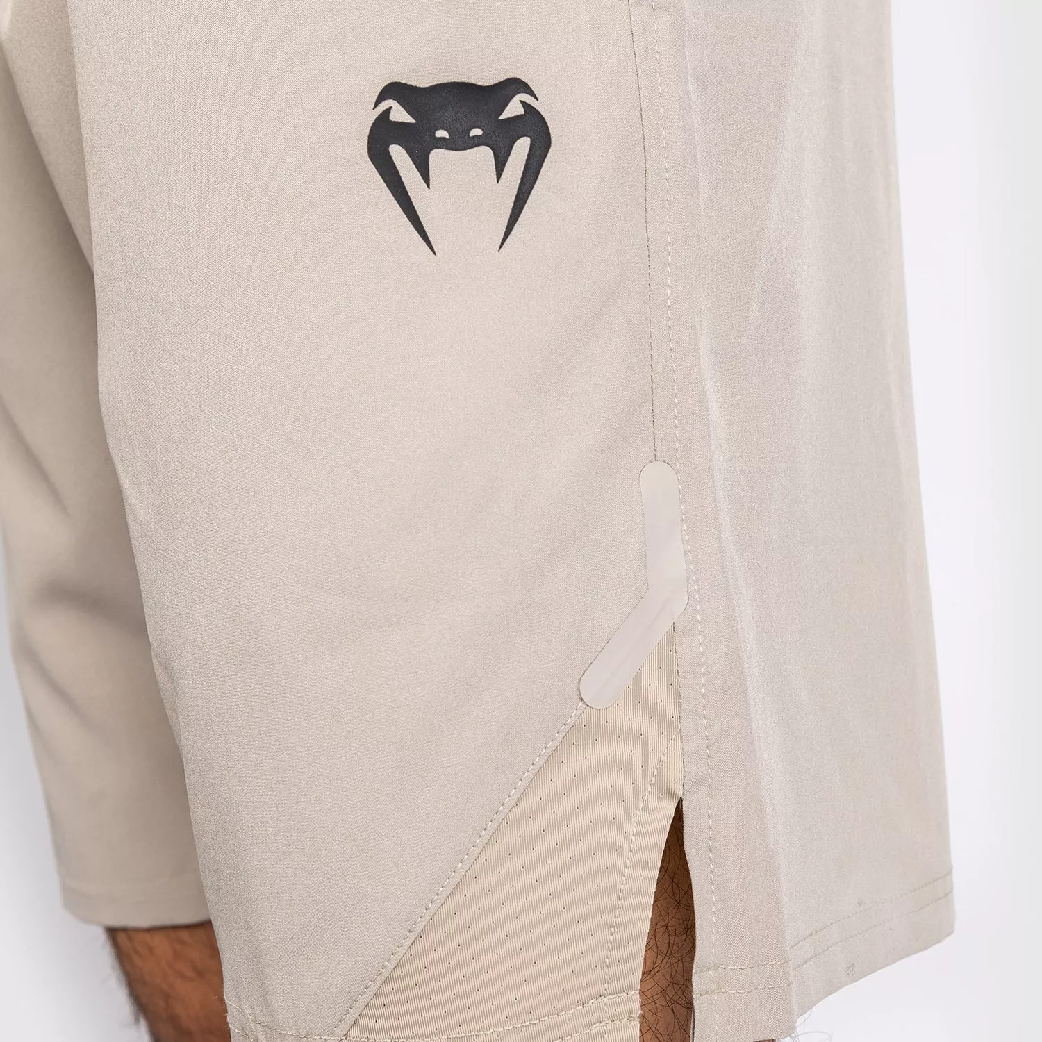 Шорты Venum G-Fit Air Training Short Sand-S