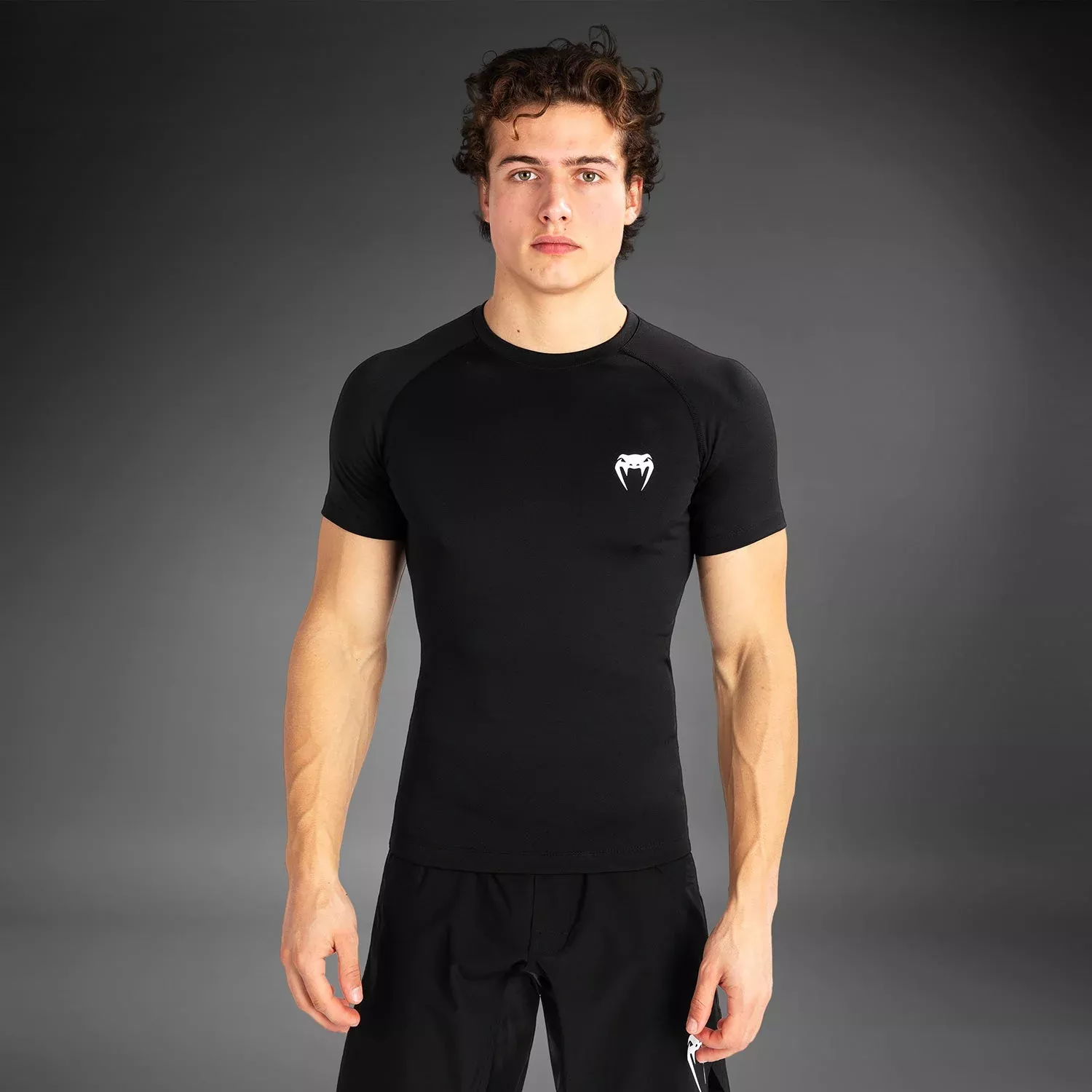 Рашгард Venum Contender Men’s Short Sleeve Rashguard Black/White-S