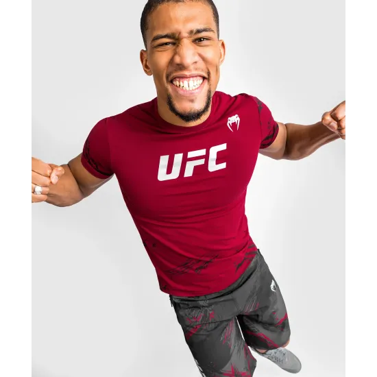 Футболка UFC Venum Authentic Fight Week 2.0 Men’s T-Shirt Red-S