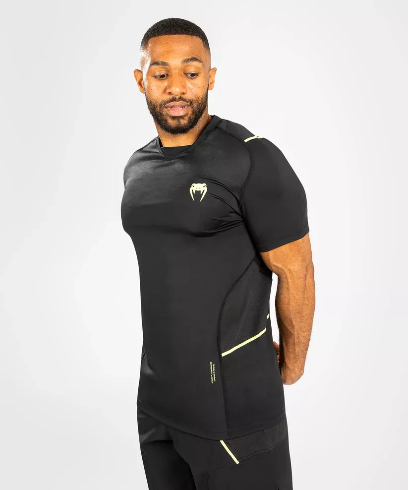 Футболка Venum Fusion 2.0 Men Dry Tech T-Shirt Black/Yellow-S